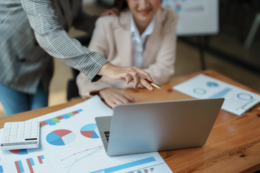 Using a CDFA for financial freedom in divorce