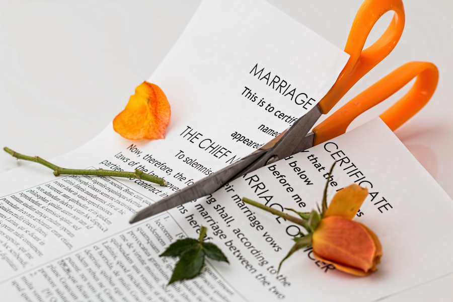 What Makes Divorce So Scary? Understanding the Emotional and Financial Challenges